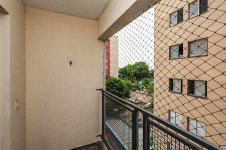 Varanda de apartamento para alugar com 3 quartos, 72m² em Jardim Santa Emilia, São Paulo