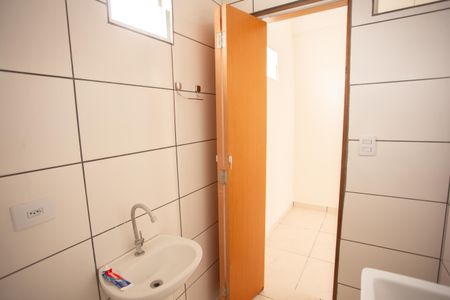 Apartamento para alugar com 100m², 2 quartos e sem vagaBANHEIRO