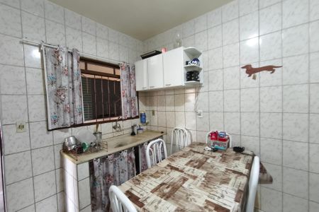 Casa à venda com 139m², 3 quartos e 5 vagas Casa à venda com 139m², 3 quartos e 5 vagasCasa 2 - Cozinha