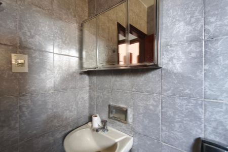 Casa à venda com 139m², 3 quartos e 5 vagas Casa à venda com 139m², 3 quartos e 5 vagasBanheiro