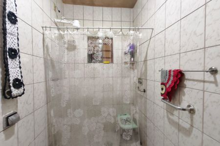 Casa à venda com 139m², 3 quartos e 5 vagas Casa à venda com 139m², 3 quartos e 5 vagasCasa 2 - Banheiro