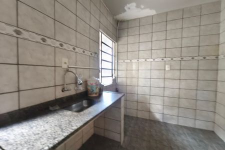 Casa à venda com 139m², 3 quartos e 5 vagas Casa à venda com 139m², 3 quartos e 5 vagasCozinha