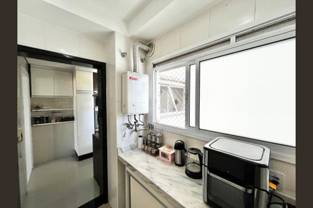 Apartamento à venda com 110m², 3 quartos e 2 vagas Apartamento à venda com 110m², 3 quartos e 2 vagasÁrea de Serviço