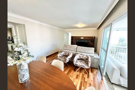 Apartamento à venda com 110m², 3 quartos e 2 vagas Apartamento à venda com 110m², 3 quartos e 2 vagasSala