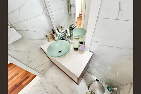 Apartamento à venda com 110m², 3 quartos e 2 vagas Apartamento à venda com 110m², 3 quartos e 2 vagasBanheiro da Suíte 2