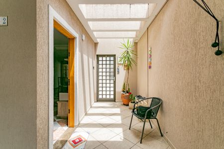 Casa à venda com 125m², 3 quartos e 2 vagas Casa à venda com 125m², 3 quartos e 2 vagasHall