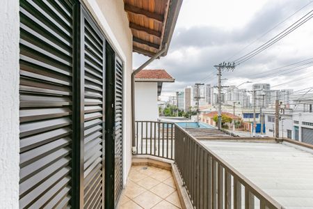 Casa à venda com 125m², 3 quartos e 2 vagas Casa à venda com 125m², 3 quartos e 2 vagasVaranda