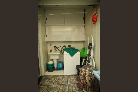 Casa à venda com 98m², 2 quartos e 1 vagaÁrea de Serviço