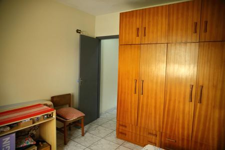 Casa à venda com 98m², 2 quartos e 1 vagaQuarto 2