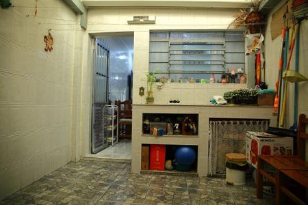 Casa à venda com 98m², 2 quartos e 1 vagaÁrea de Serviço