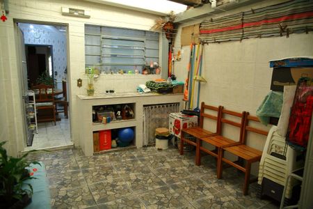 Casa à venda com 98m², 2 quartos e 1 vagaÁrea de Serviço