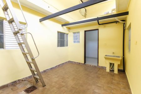 Apartamento para alugar com 120m², 2 quartos e 2 vagas Apartamento para alugar com 120m², 2 quartos e 2 vagasQuintal - Área de Serviço