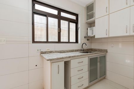 Casa para alugar com 220m², 3 quartos e 3 vagasCozinha