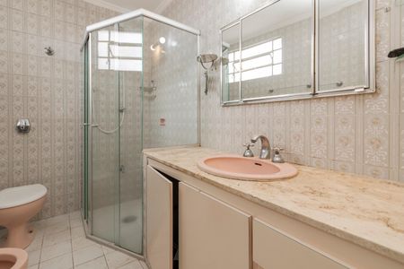 Casa para alugar com 220m², 3 quartos e 3 vagasBanheiro da Suíte