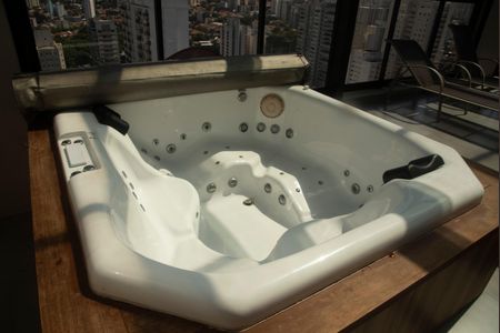 Apartamento à venda com 207m², 3 quartos e 3 vagasVaranda gourmet - Hidromassagem