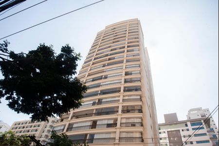 Apartamento à venda com 207m², 3 quartos e 3 vagasFachada