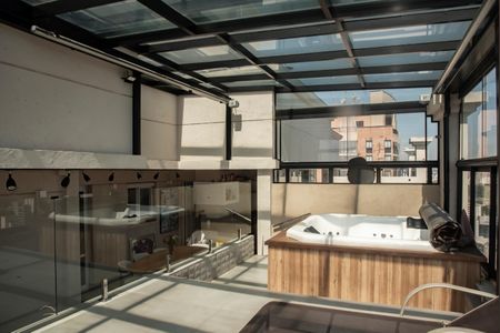 Apartamento à venda com 207m², 3 quartos e 3 vagasVaranda gourmet - Hidromassagem