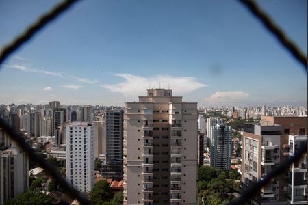 Apartamento à venda com 207m², 3 quartos e 3 vagasVista da Suíte 1