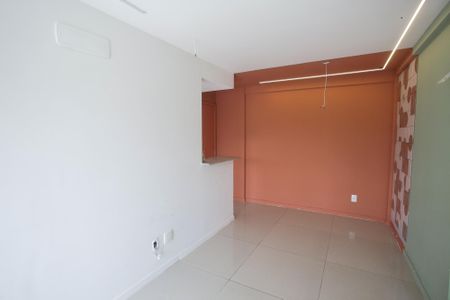 Sala de apartamento para alugar com 2 quartos, 60m² em Pechincha, Rio de Janeiro