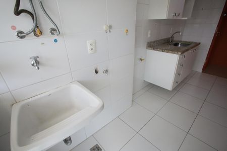 Apartamento para alugar com 60m², 2 quartos e 1 vagaÁrea de Serviço