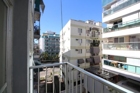 Vista de apartamento para alugar com 2 quartos, 75m² em Anil, Rio de Janeiro