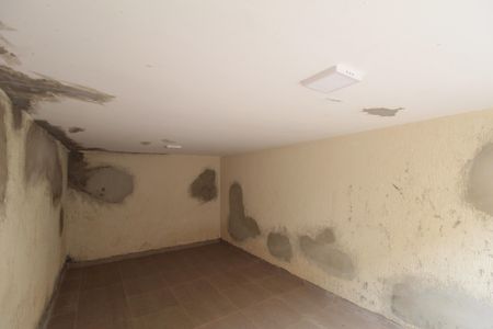 Casa à venda com 200m², 4 quartos e 2 vagasGaragem