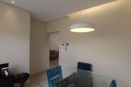 Casa à venda com 200m², 4 quartos e 2 vagasCopa