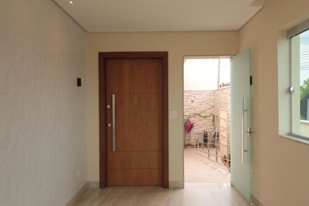 Casa à venda com 200m², 4 quartos e 2 vagasHall de Entrada