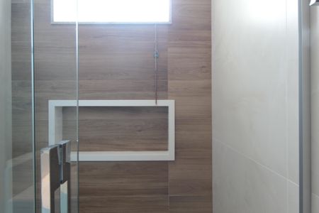 Casa à venda com 200m², 4 quartos e 2 vagasBanheiro da Suite