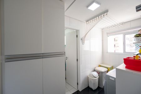 Apartamento à venda com 127m², 4 quartos e 3 vagasLavanderia