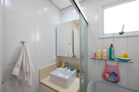 Apartamento à venda com 127m², 4 quartos e 3 vagasBanheiro social