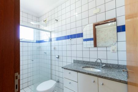 Apartamento para alugar com 70m², 2 quartos e 1 vaga Apartamento para alugar com 70m², 2 quartos e 1 vagaBanheiro Suíte