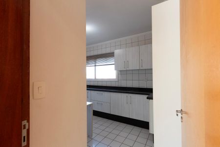 Apartamento para alugar com 70m², 2 quartos e 1 vaga Apartamento para alugar com 70m², 2 quartos e 1 vagaCozinha
