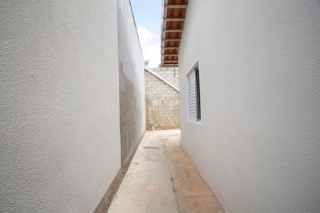 Casa de condomínio para alugar com 70m², 2 quartos e 2 vagas Casa de condomínio para alugar com 70m², 2 quartos e 2 vagasQuintal
