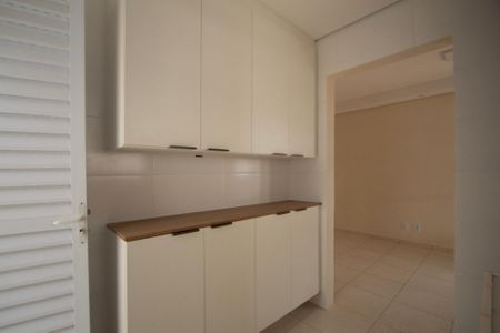 Casa de condomínio para alugar com 70m², 2 quartos e 2 vagas Casa de condomínio para alugar com 70m², 2 quartos e 2 vagasCozinha
