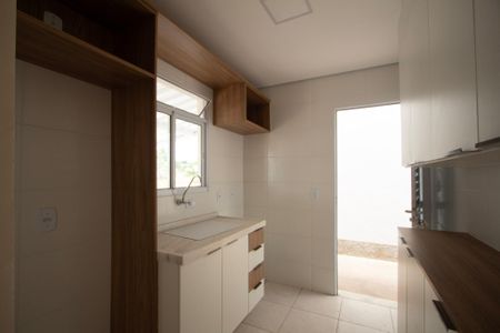 Casa de condomínio para alugar com 70m², 2 quartos e 2 vagas Casa de condomínio para alugar com 70m², 2 quartos e 2 vagasCozinha