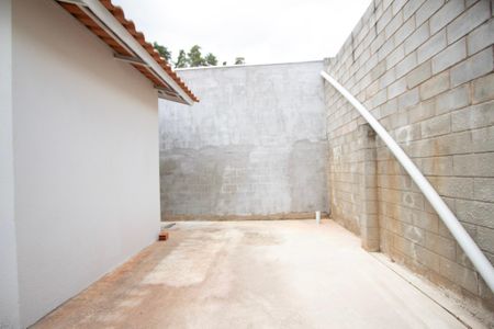 Casa de condomínio para alugar com 70m², 2 quartos e 2 vagas Casa de condomínio para alugar com 70m², 2 quartos e 2 vagasQuintal