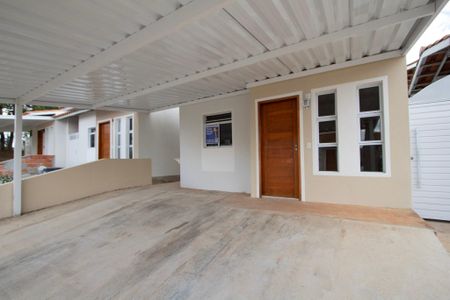 Casa de condomínio para alugar com 70m², 2 quartos e 2 vagas Casa de condomínio para alugar com 70m², 2 quartos e 2 vagasGaragem