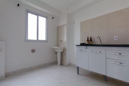 Apartamento para alugar com 34m², 2 quartos e sem vaga Apartamento para alugar com 34m², 2 quartos e sem vagaCozinha e Área de Serviço