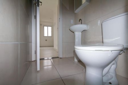 Apartamento para alugar com 34m², 2 quartos e sem vaga Apartamento para alugar com 34m², 2 quartos e sem vagaBanheiro