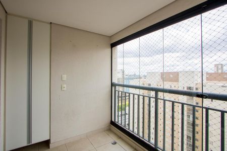 Varanda da sala de apartamento para alugar com 2 quartos, 69m² em Campestre, Santo André