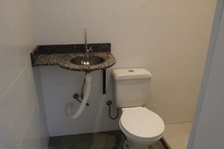 Apartamento para alugar com 90m², 2 quartos e sem vagaBanheiro da Suíte