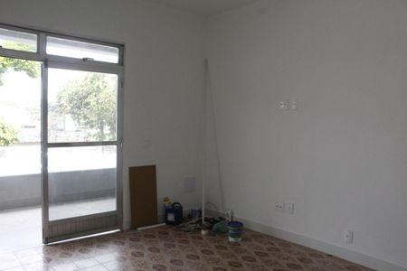 Sala de apartamento para alugar com 2 quartos, 90m² em Taquara, Rio de Janeiro
