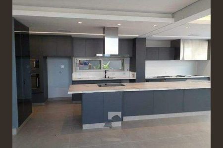 Casa de condomínio à venda com 365m², 3 quartos e 4 vagas