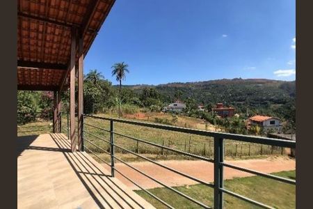 Casa à venda com 3 quartos, 300m² em Parque do Engenho, Nova Lima
