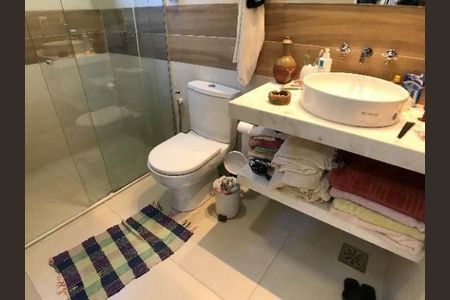 Casa à venda com 3 quartos, 300m² em Parque do Engenho, Nova Lima