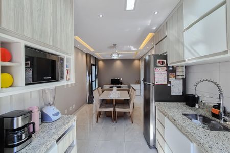 Apartamento à venda com 74m², 2 quartos e 2 vagasCozinha e Área de Serviço