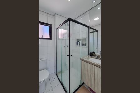 Apartamento à venda com 74m², 2 quartos e 2 vagasBanheiro da Suíte 1