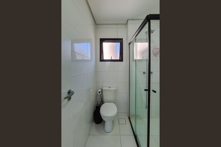 Apartamento à venda com 74m², 2 quartos e 2 vagasBanheiro da Suíte 1