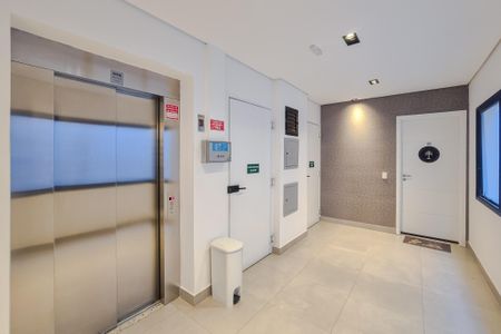 Apartamento à venda com 74m², 2 quartos e 2 vagasÁrea comum